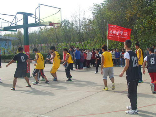 外国语学院勇战第七届“雷速杯”篮球赛