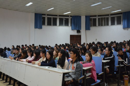 外国语院召开新学年团学干部大会